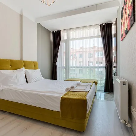 Lucky Homes Apartment *